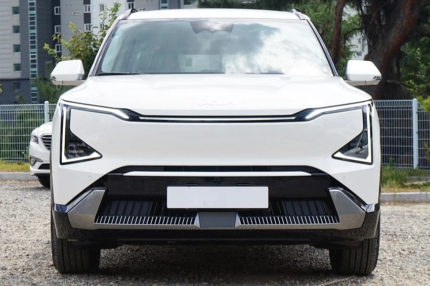 EV5 롱레인지 어스 (누가브라운시트)