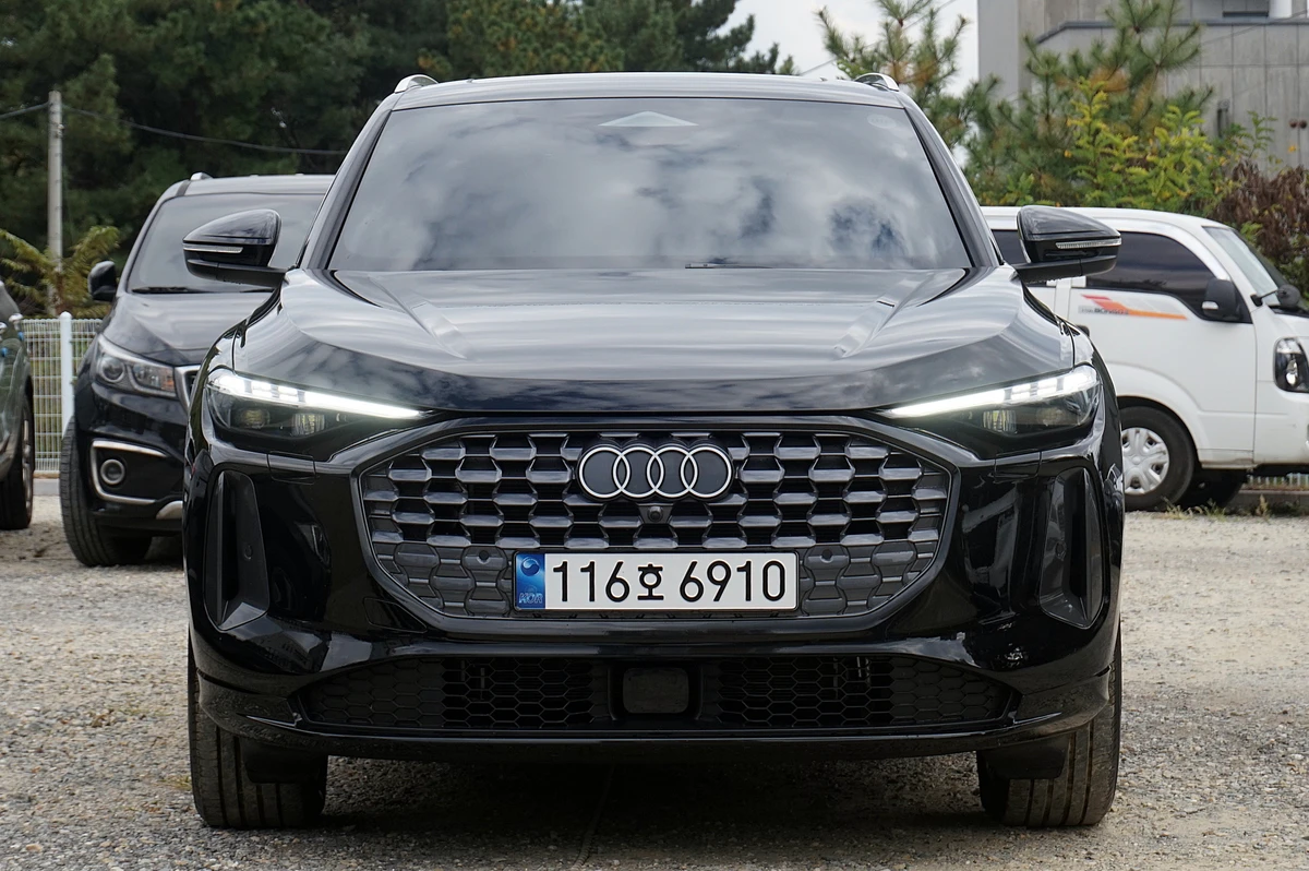 아우디 Q5 40 TFSI 콰트로 어드밴스드